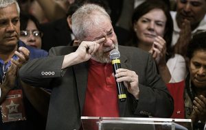 Ex-presidente Lula durante o primeiro pronunciamento após ser denunciado pela Operação Lava Jato